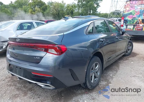 2021 Kia K5 Lxs z USA, uszkodzony, nr VIN 5XXG14J23MG021867